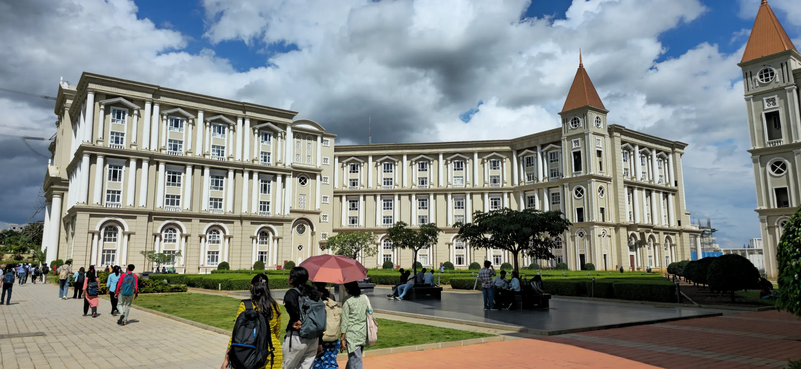 Dayananda Sagar University Bangalore Academic Building photo 7